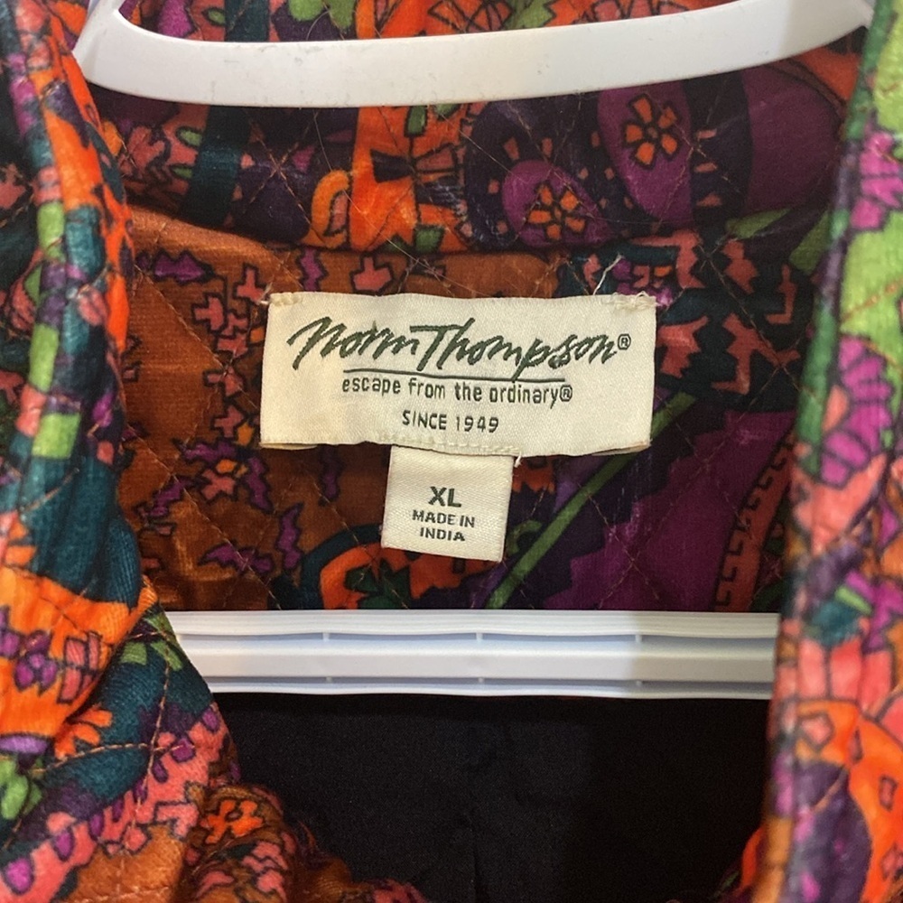 Norm Thompson Quilted Paisley Purple Velour Vest Collared Full Zip Women’s  XL - Picture 2 of 9